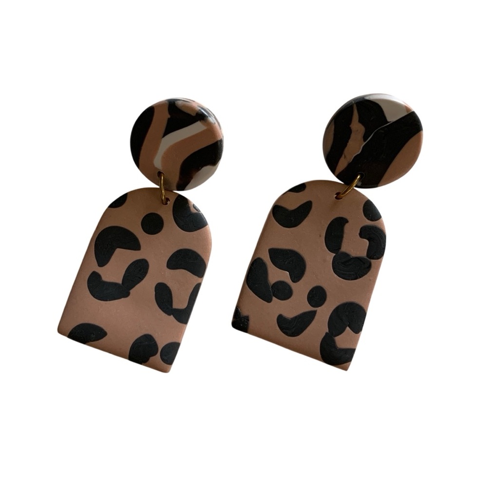 🤩 JEWELRY 2 FOR $10 - BUNDLE & SAVE 🤩 
Clay Earrings